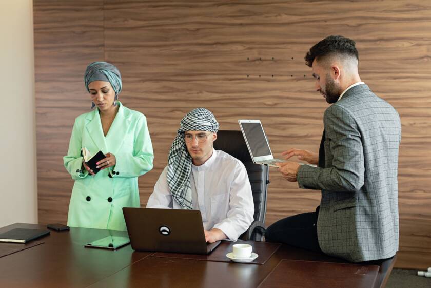 how dubai smes are using pr and influencer marketing to build trust before the sale