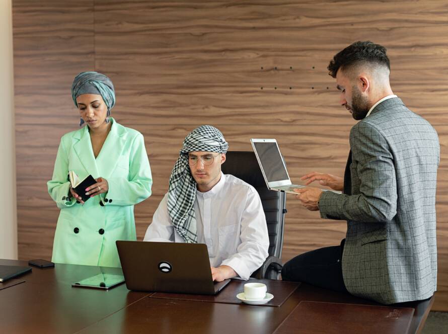 how dubai smes are using pr and influencer marketing to build trust before the sale